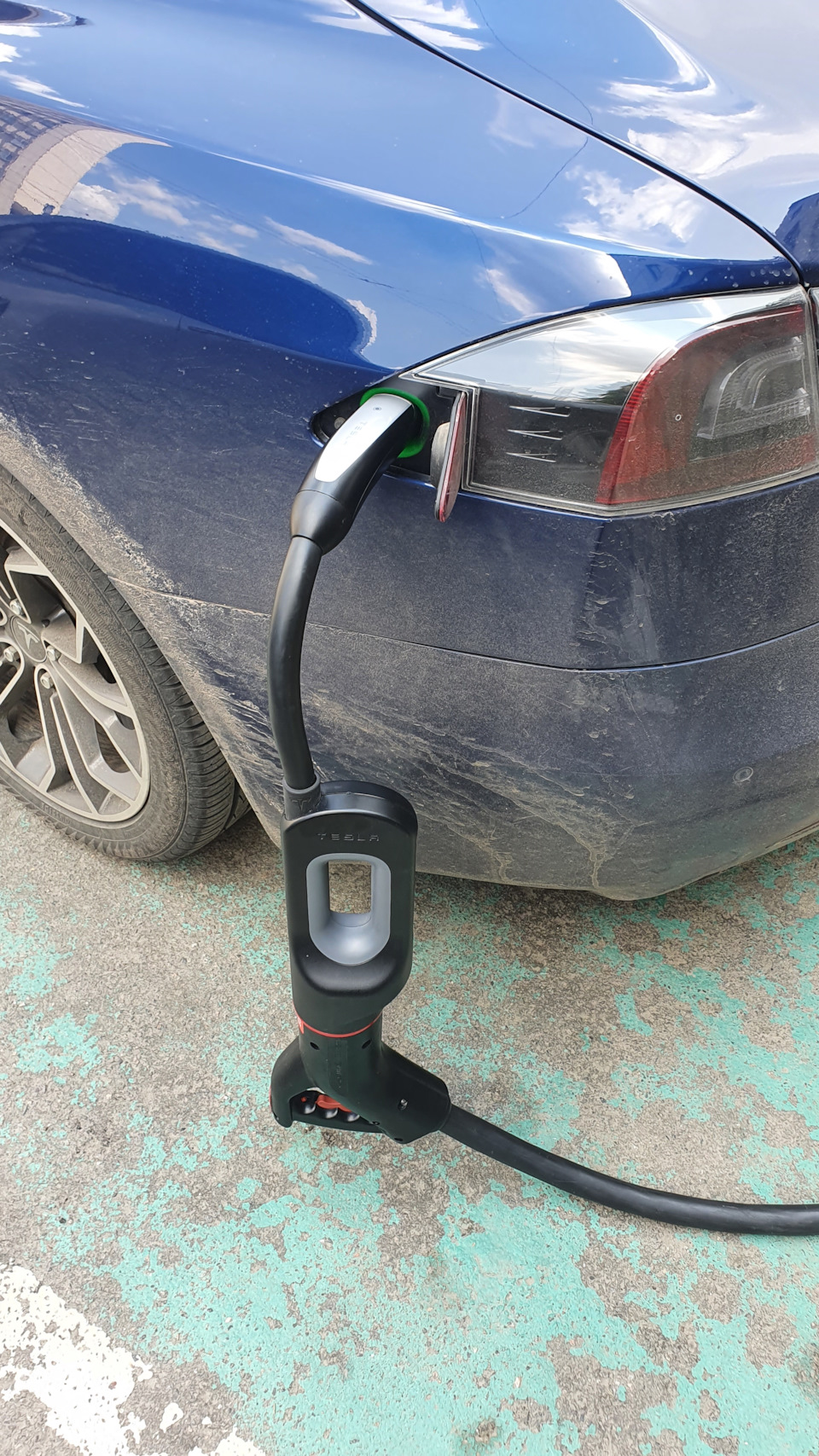 Tesla S швидкі зарядки chademo. 3