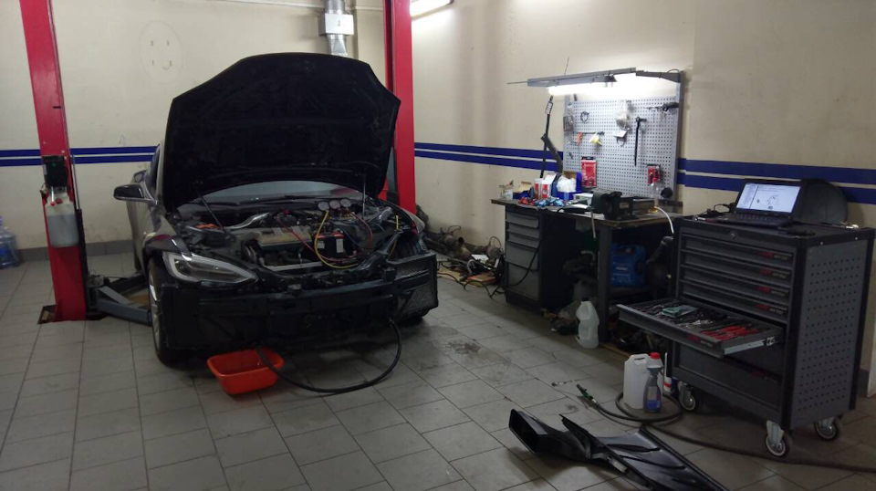 Tesla Service Дніпро. Новини 1