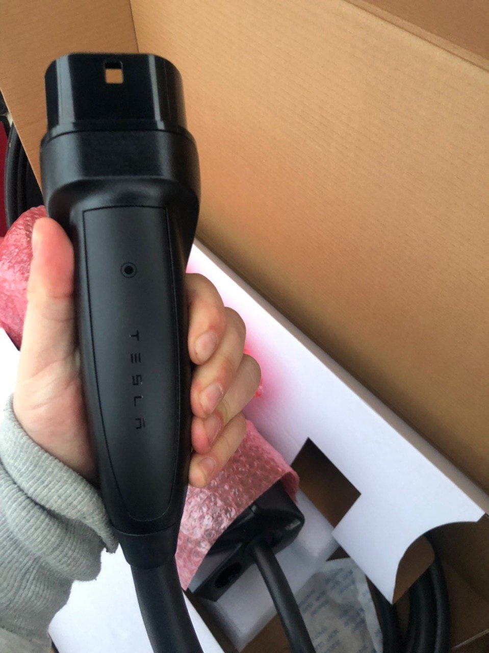 Tesla wall connetor signature black :) 4