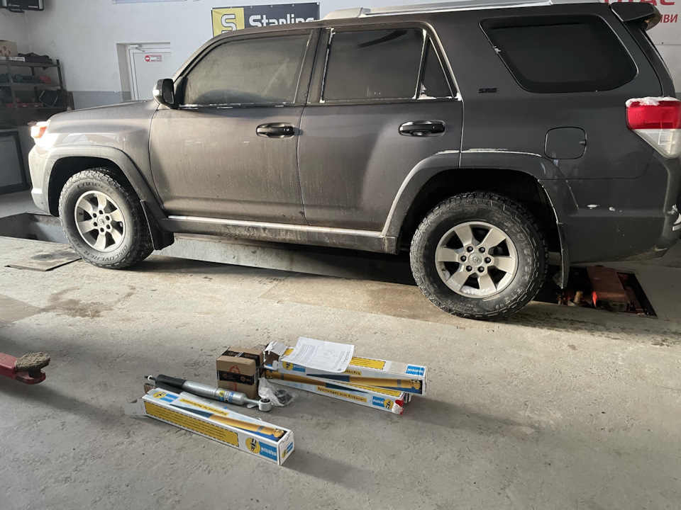 5100 Bilstein Shocks & Wheel Locks 1