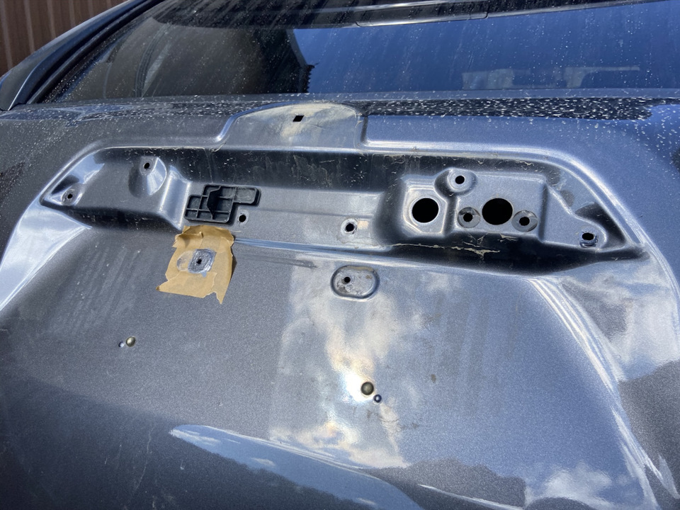 Rear Gate Lock 4