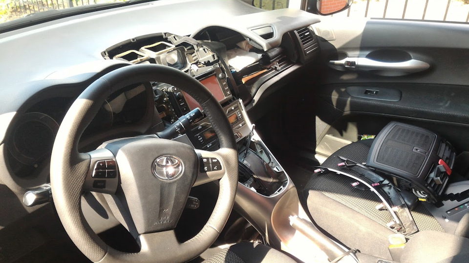 ЗАМІНА ГОЛОВИ на Toyota touch&GO PLUS 3