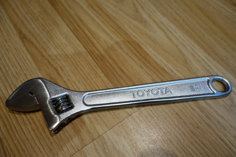 Інструмент Toyota 4