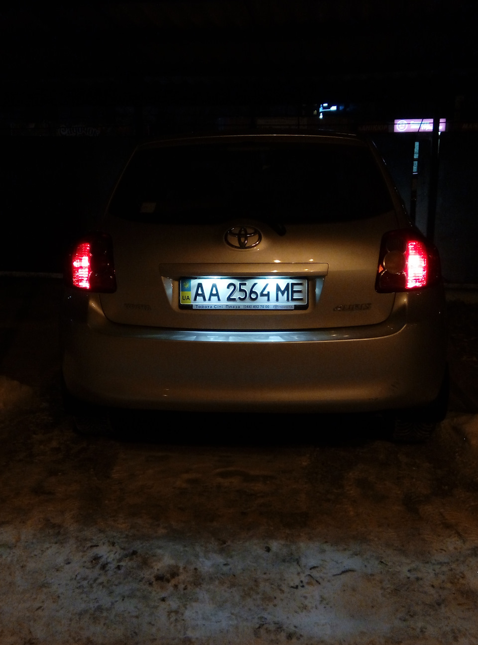 Підсвічування номерного знака 1