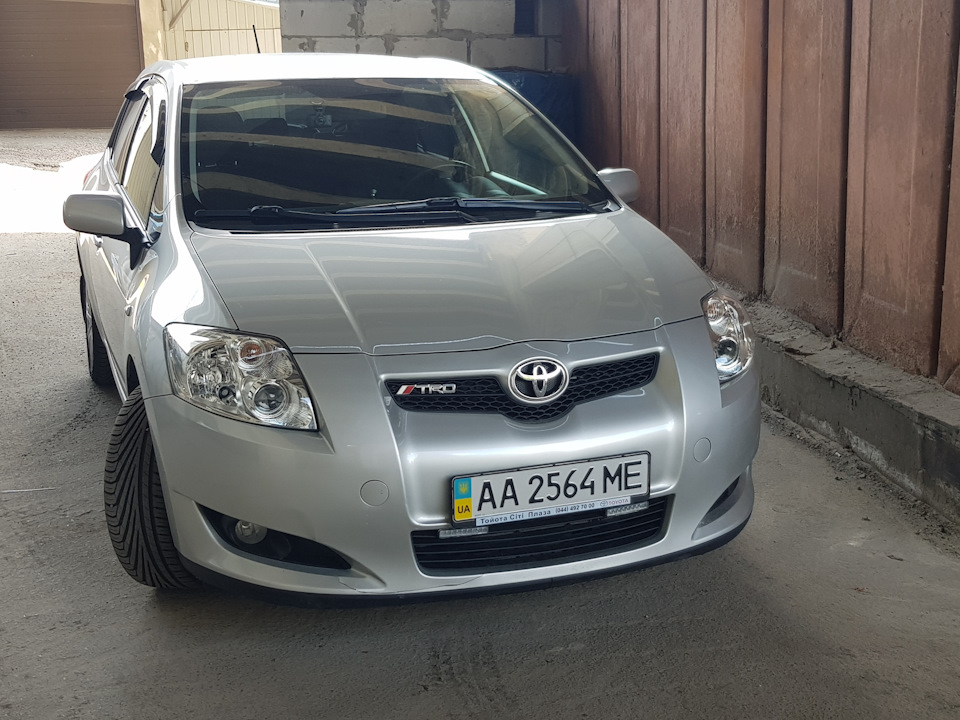 Поліровка фар, бронеплівка та TRD 5