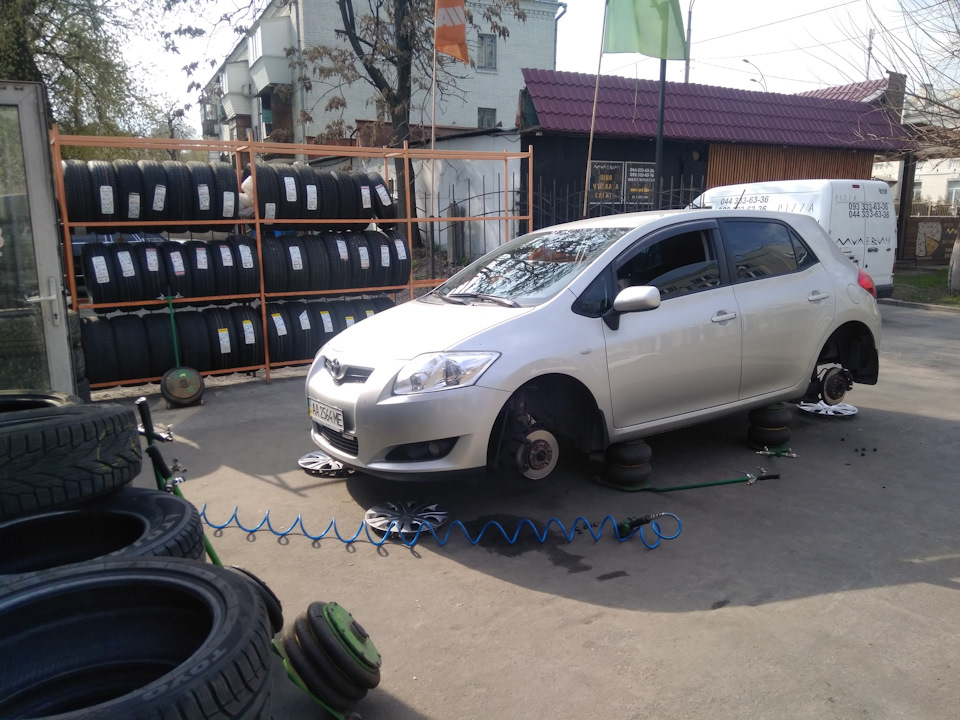 Сезонний шиномонтаж + установок системи контролю тиску шин TPMS 1