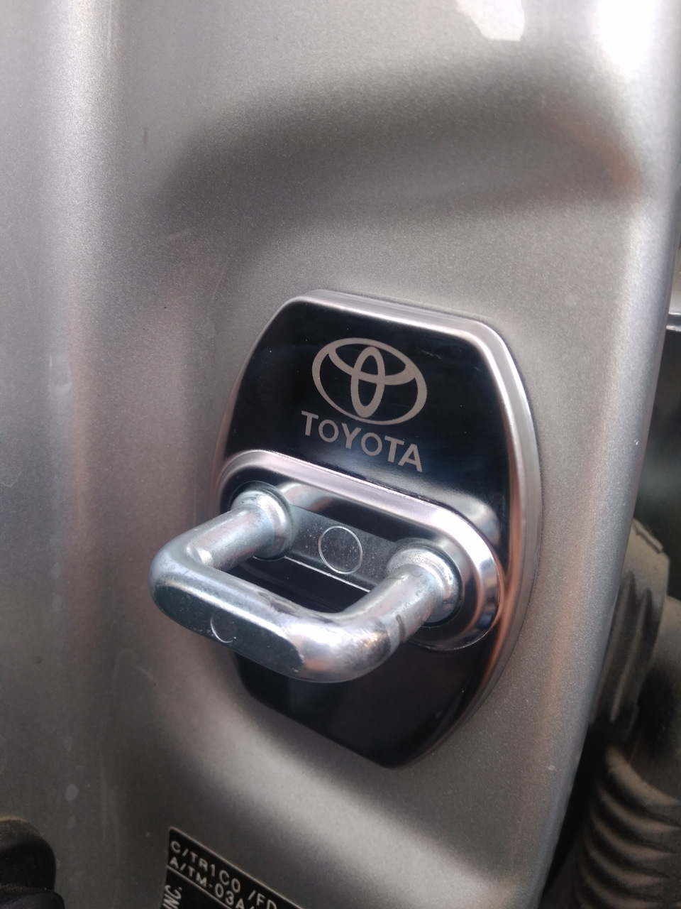 Захисні кришки Toyota 1