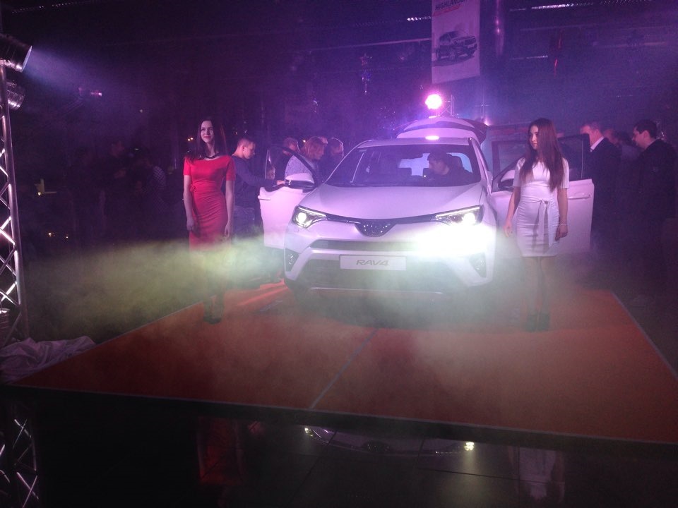 Презентація нового Toyota RAV4 3
