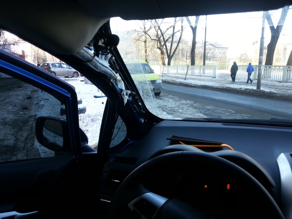 Знов усуваю скрипи в салоні 3