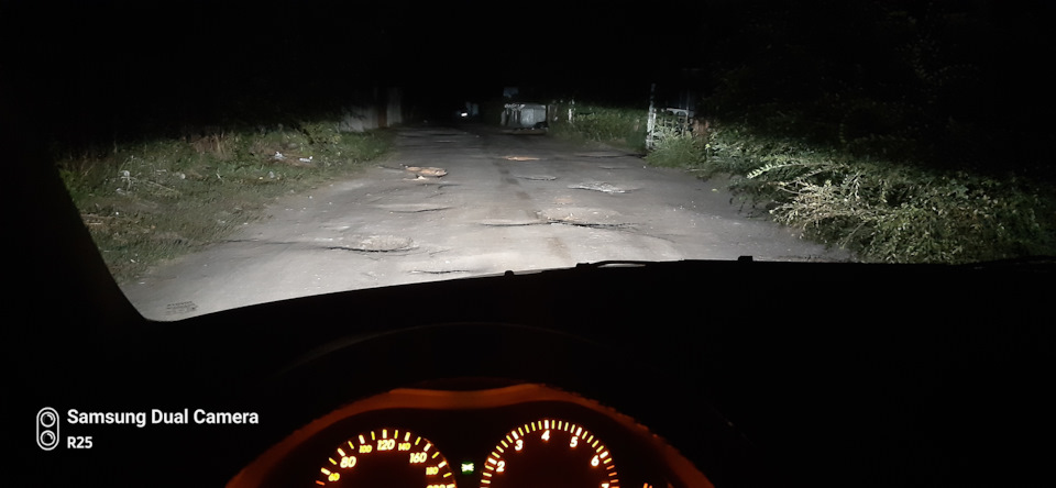 Світло авенсис з 43 тисяч пробігу 2