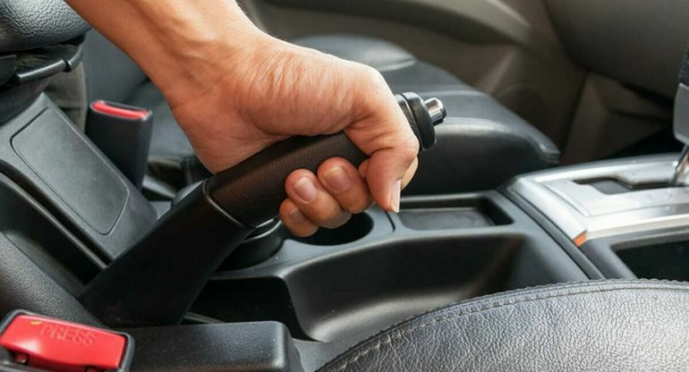 Про ручник таета авенсис т250 1