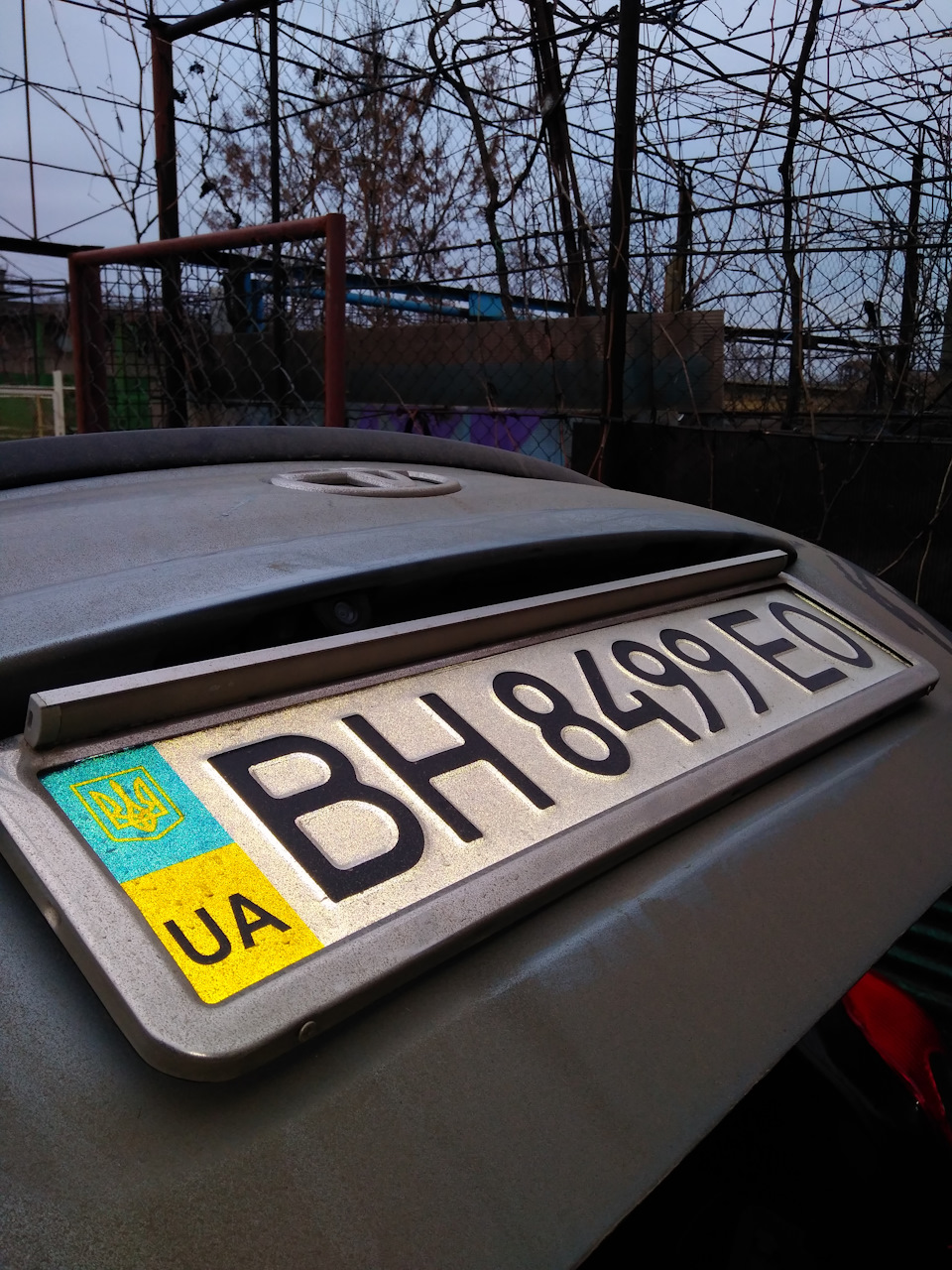 Камера заднього виду та підсвічування номера 2