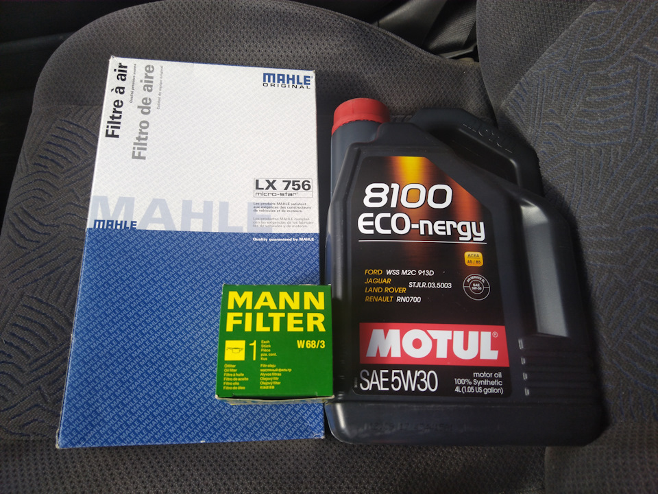 Заміна мастила Motul 5w-30 1