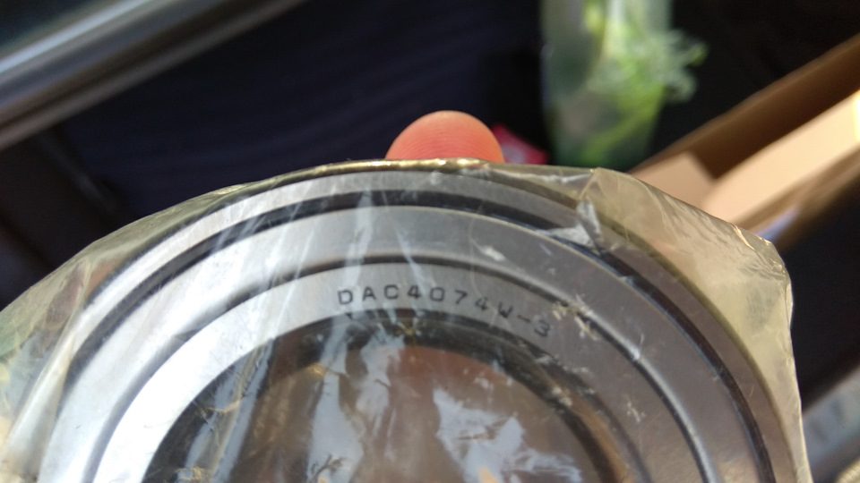 Спочатку з'явився шум із колеса, але потім… 3
