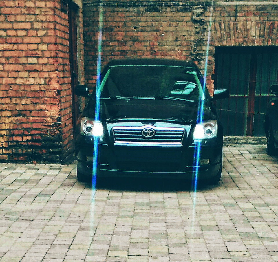 Заміна лінз фари на Avensis g5 і переробка далекого на ДХО 1