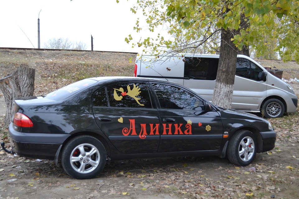 забирав дружину з донькою з пологового будинку 3