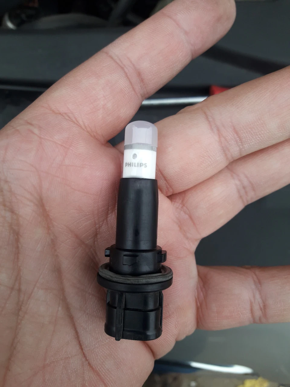 Заміна габаритних ламп T10 на Philips T10 6000k