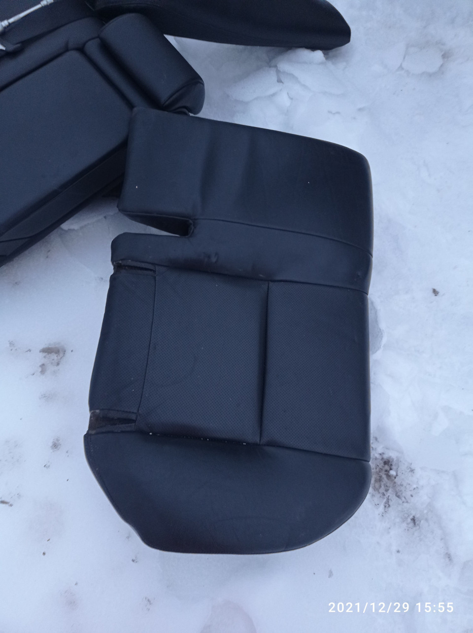 Сидіння в шкірі. 2