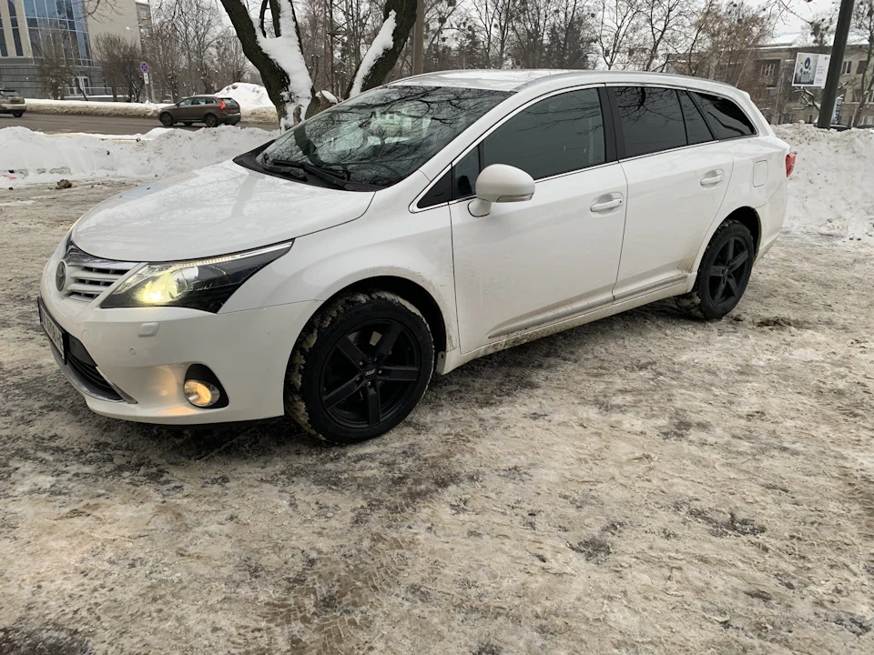 Проставки на Авенсіс поставив;)