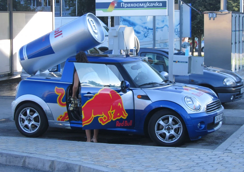 Mini Red bull