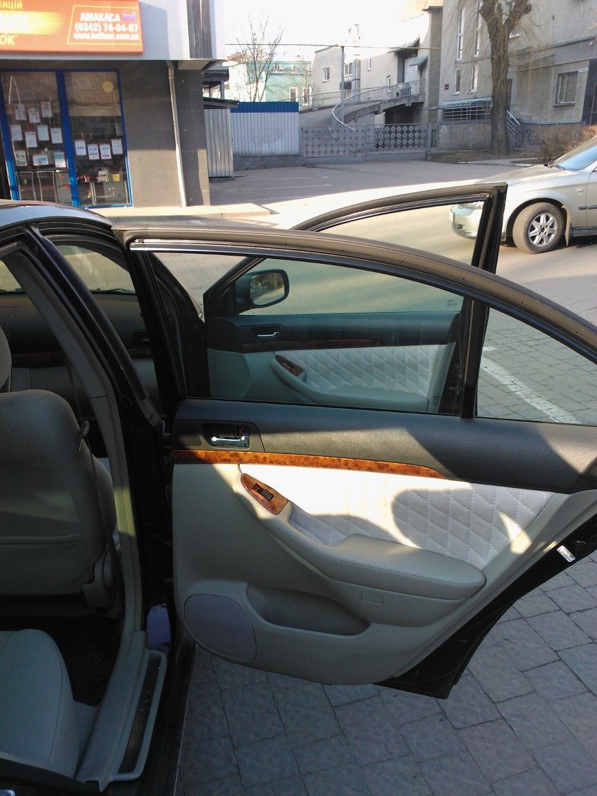 door cards finish) 3