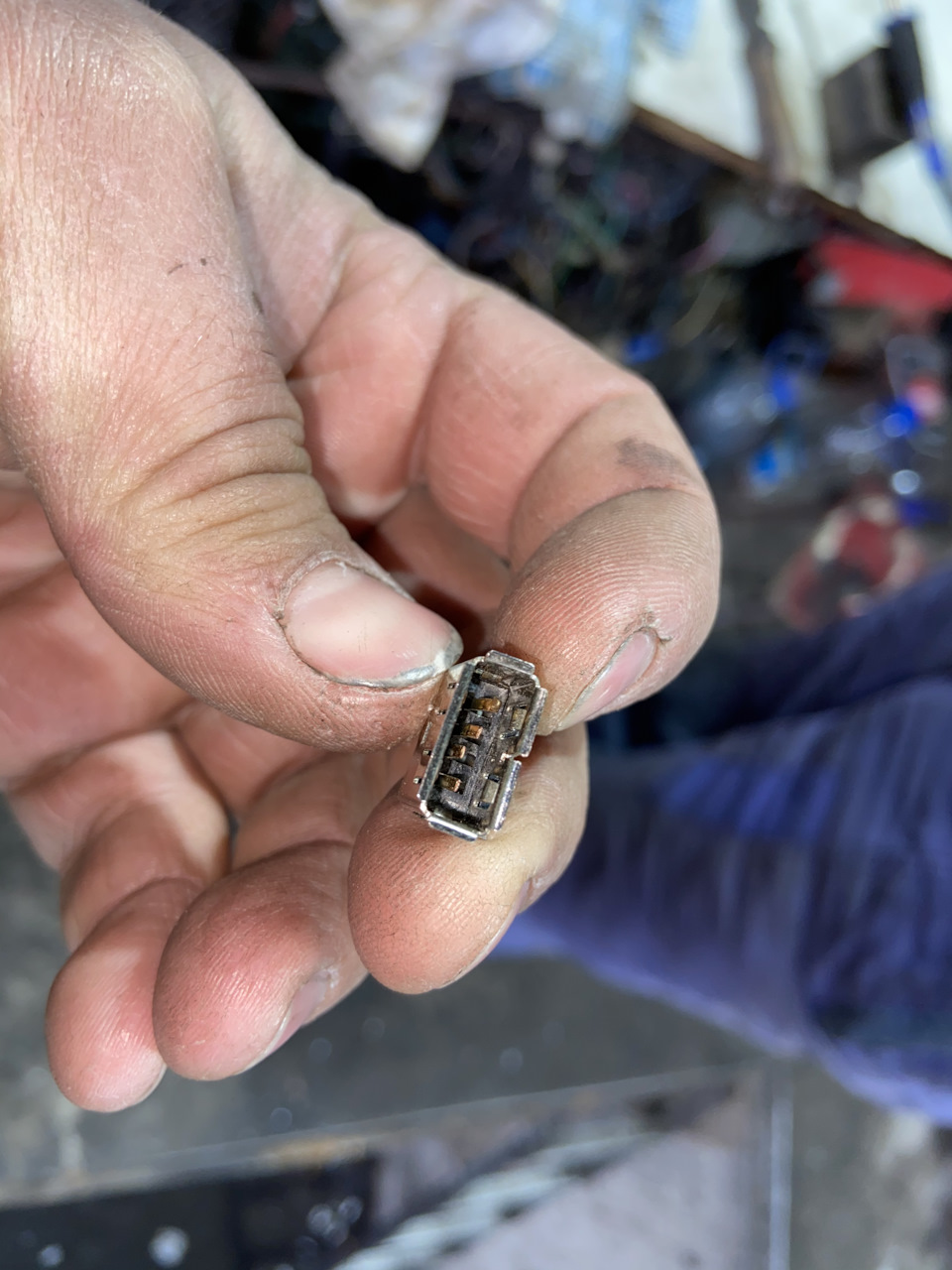 Зламав usb у штатній голові 4