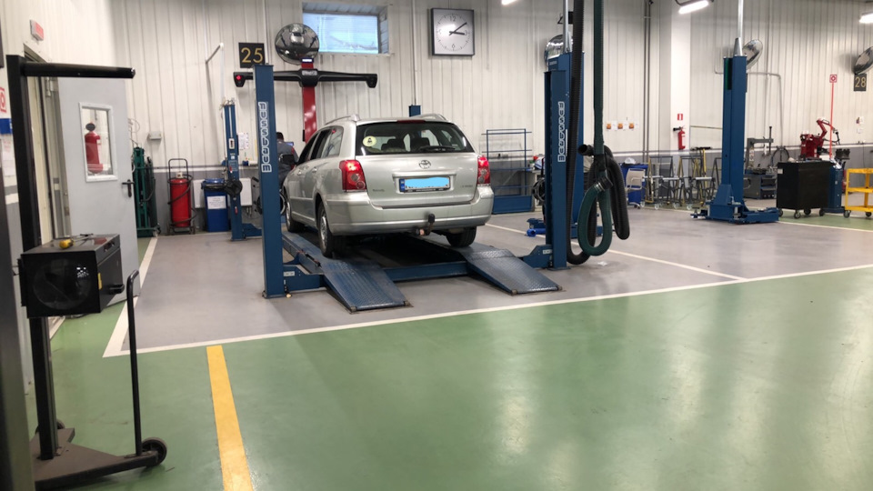 Сервісна компанія. Несподіване продовження. 1