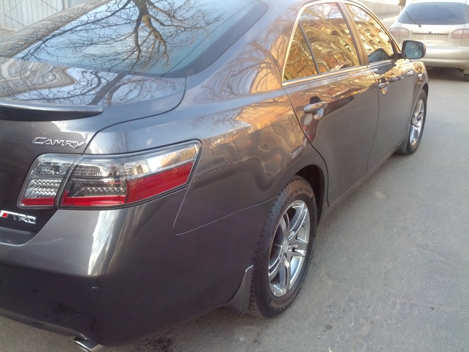 Шильдики TRD 1