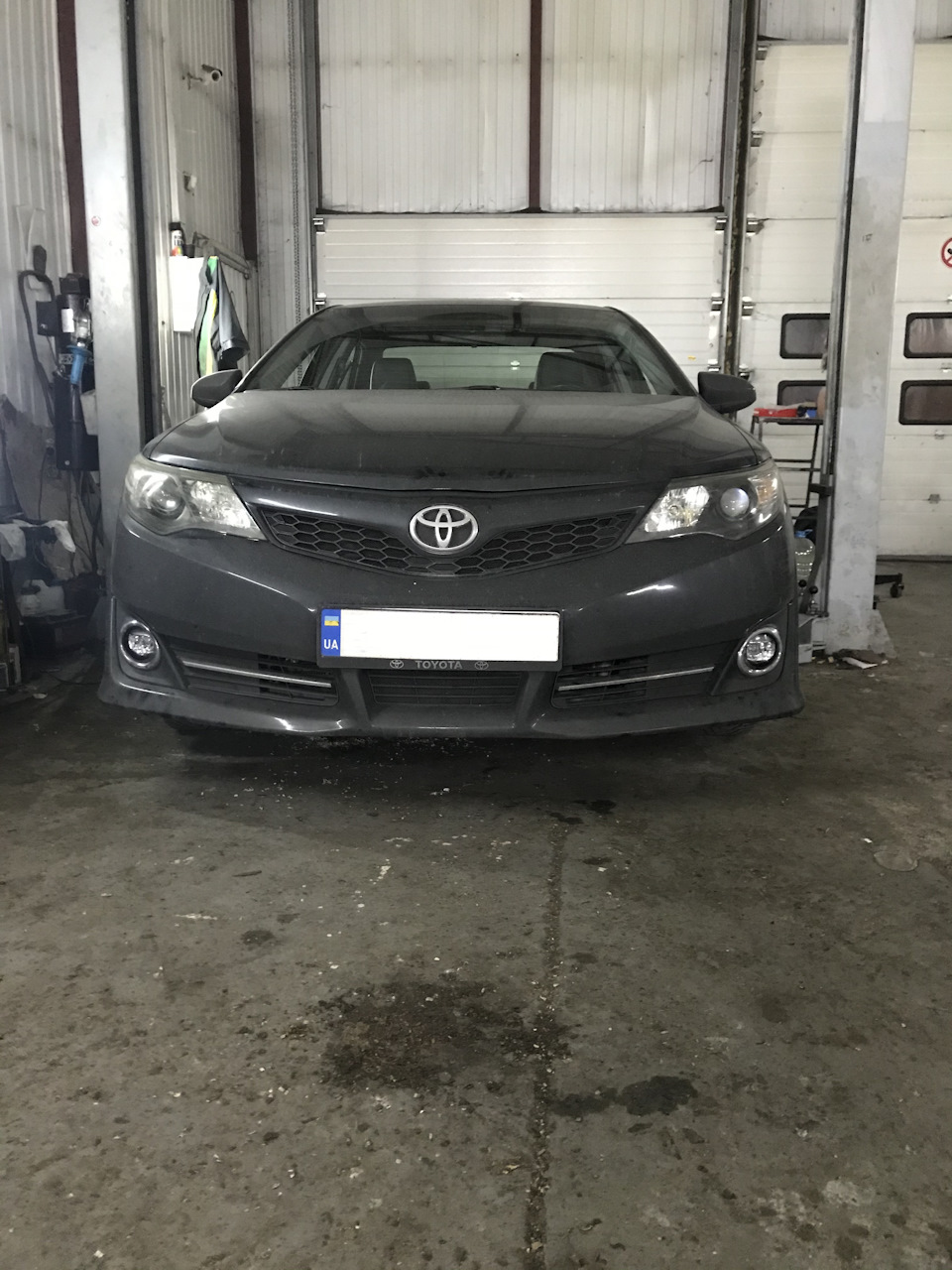 Лід протитуманки від Lexus на Toyota camry 50 usa 5