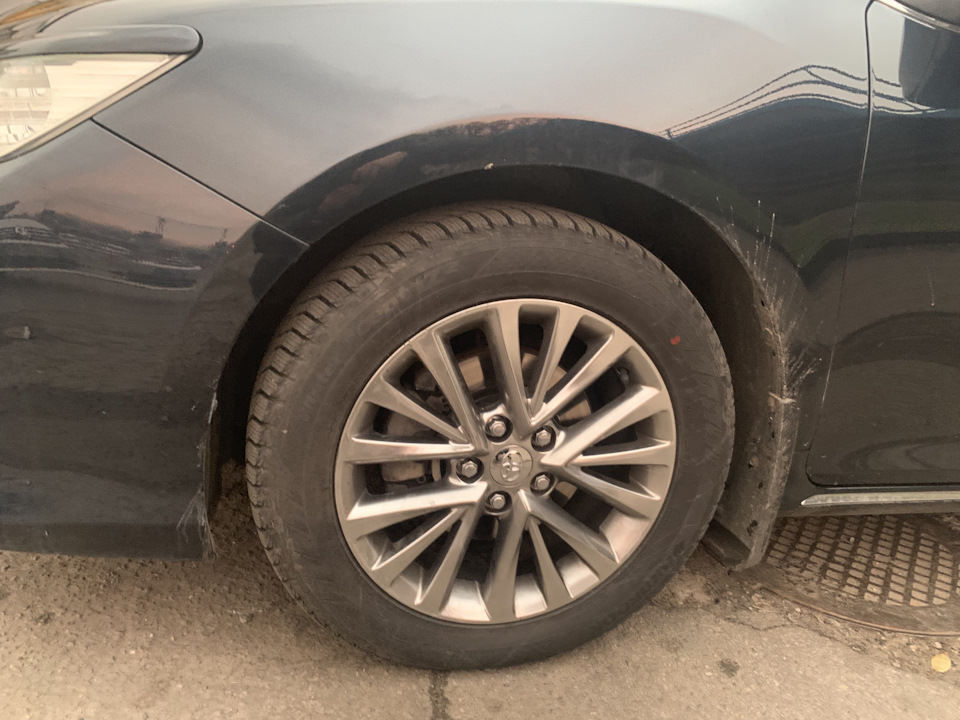 Зимова гума Hankook 225/55/17 2