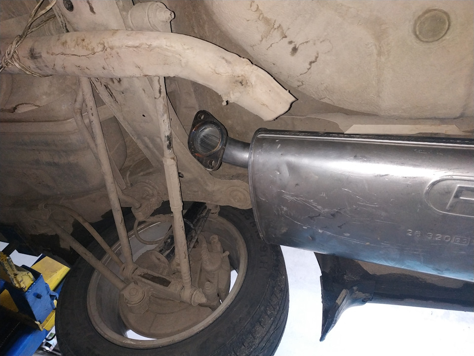 Новий глушник від Camry 30 2