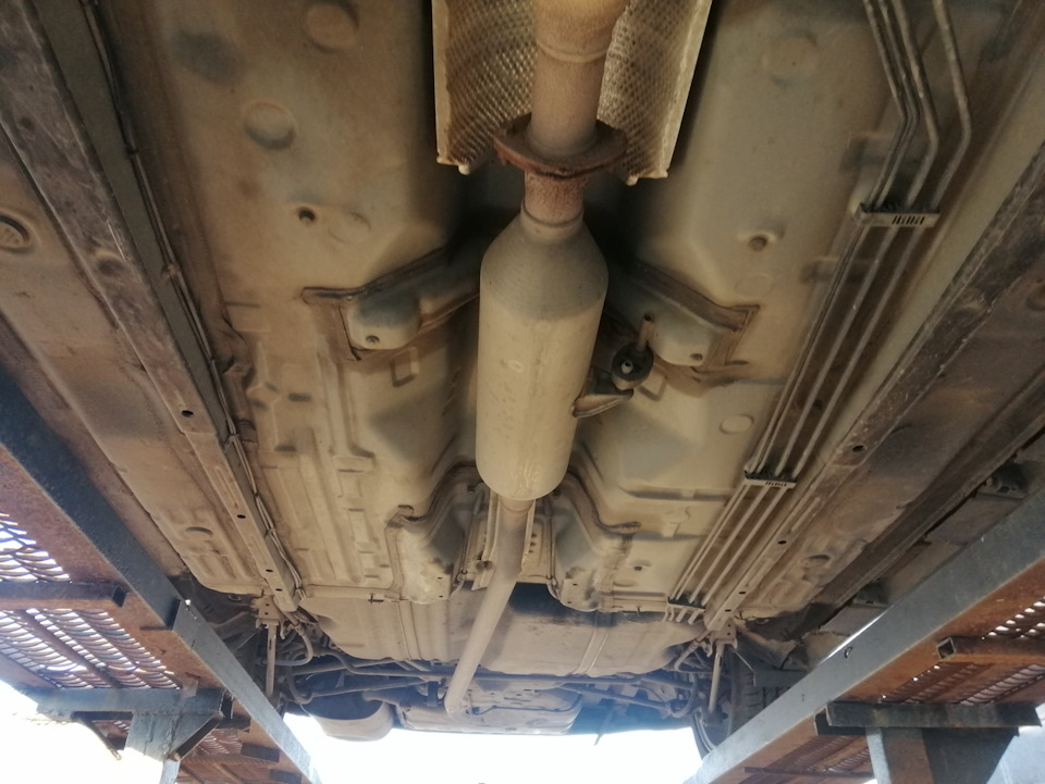 Кузов+ Днище Автомобіля : Toyota Camry V40 5