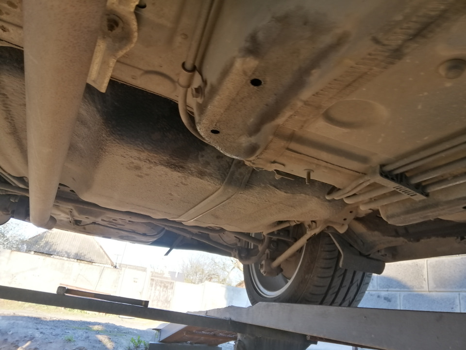 Кузов+ Днище Автомобіля : Toyota Camry V40 3