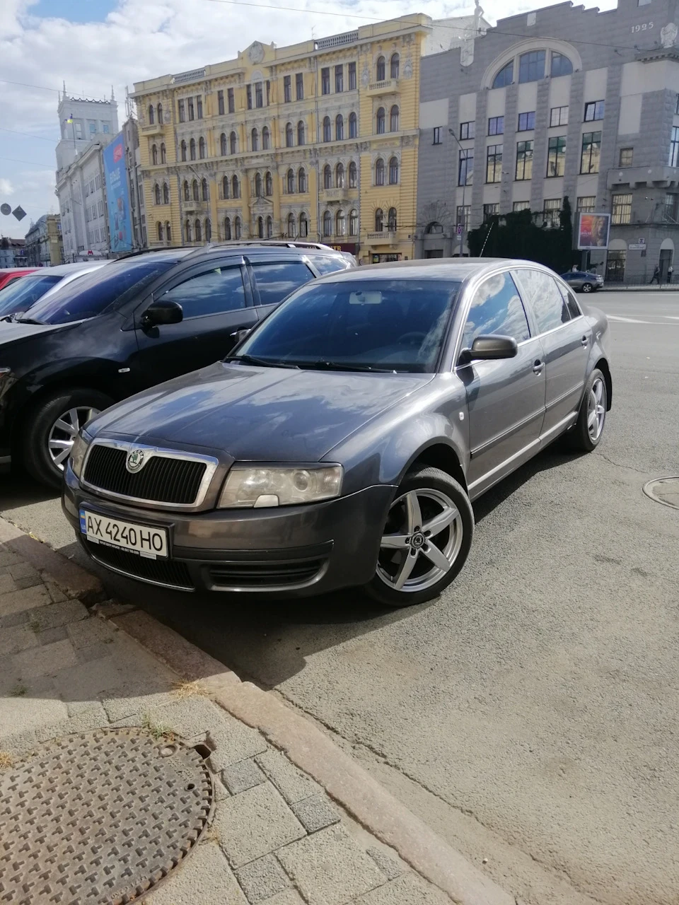 Трохи порівняння : Toyota Camry & Skoda Superb