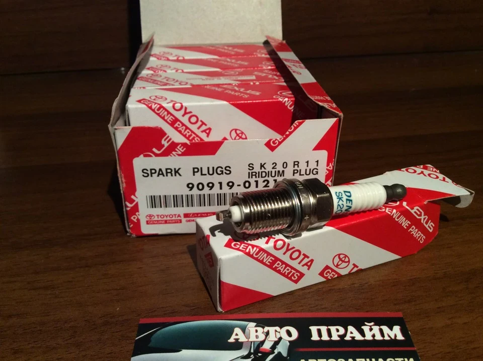Продаю свічки запалювання Toyota Camry 2,4