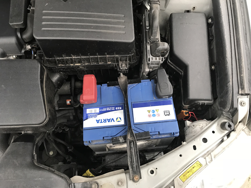 Чохол мінусової клемми 1