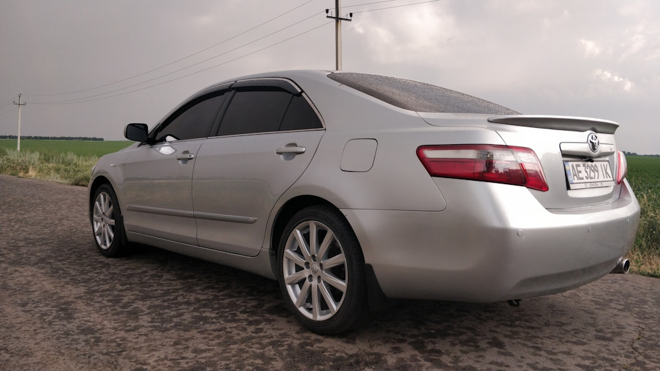 R18 Avensis III 3