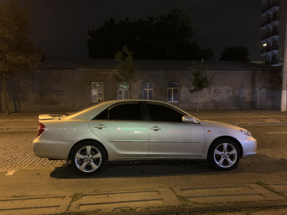 Нове літнє взуття R18 1