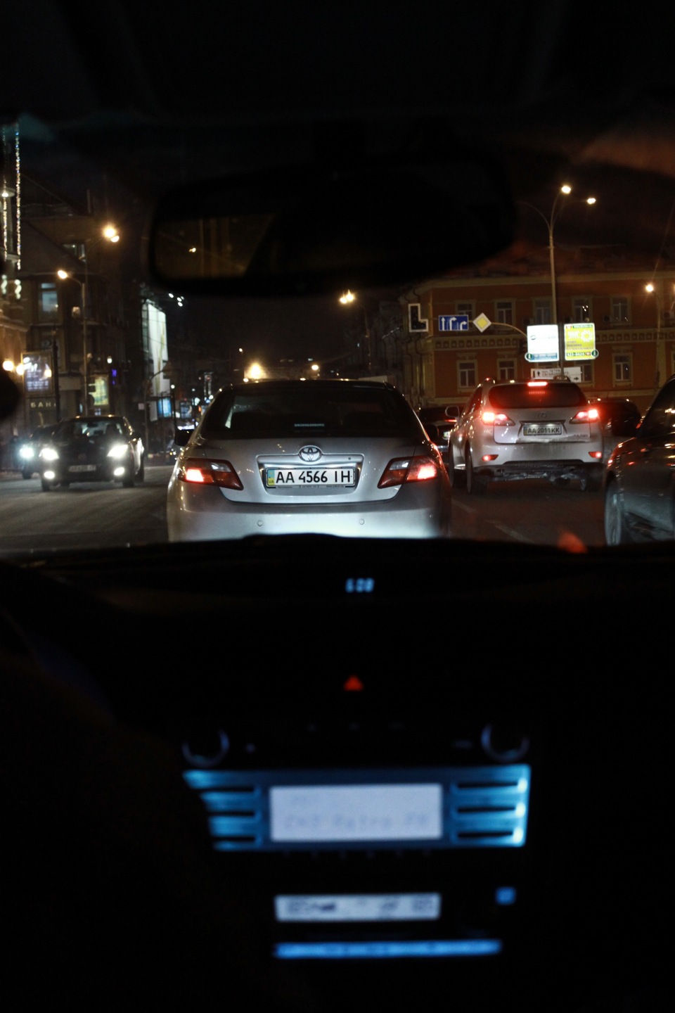 У пробці зустрів таку саму Camry 3.5 і колір один) 2