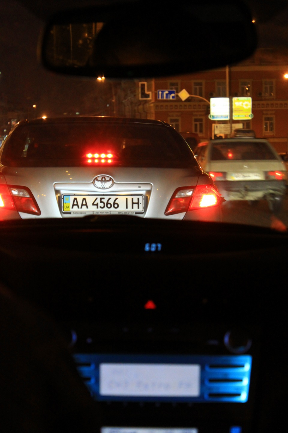 У пробці зустрів таку саму Camry 3.5 і колір один) 1