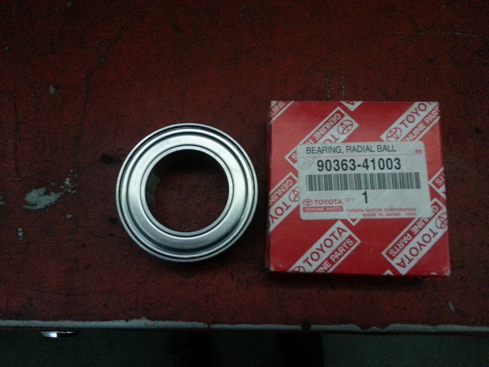 Правий приводний підшипник 1
