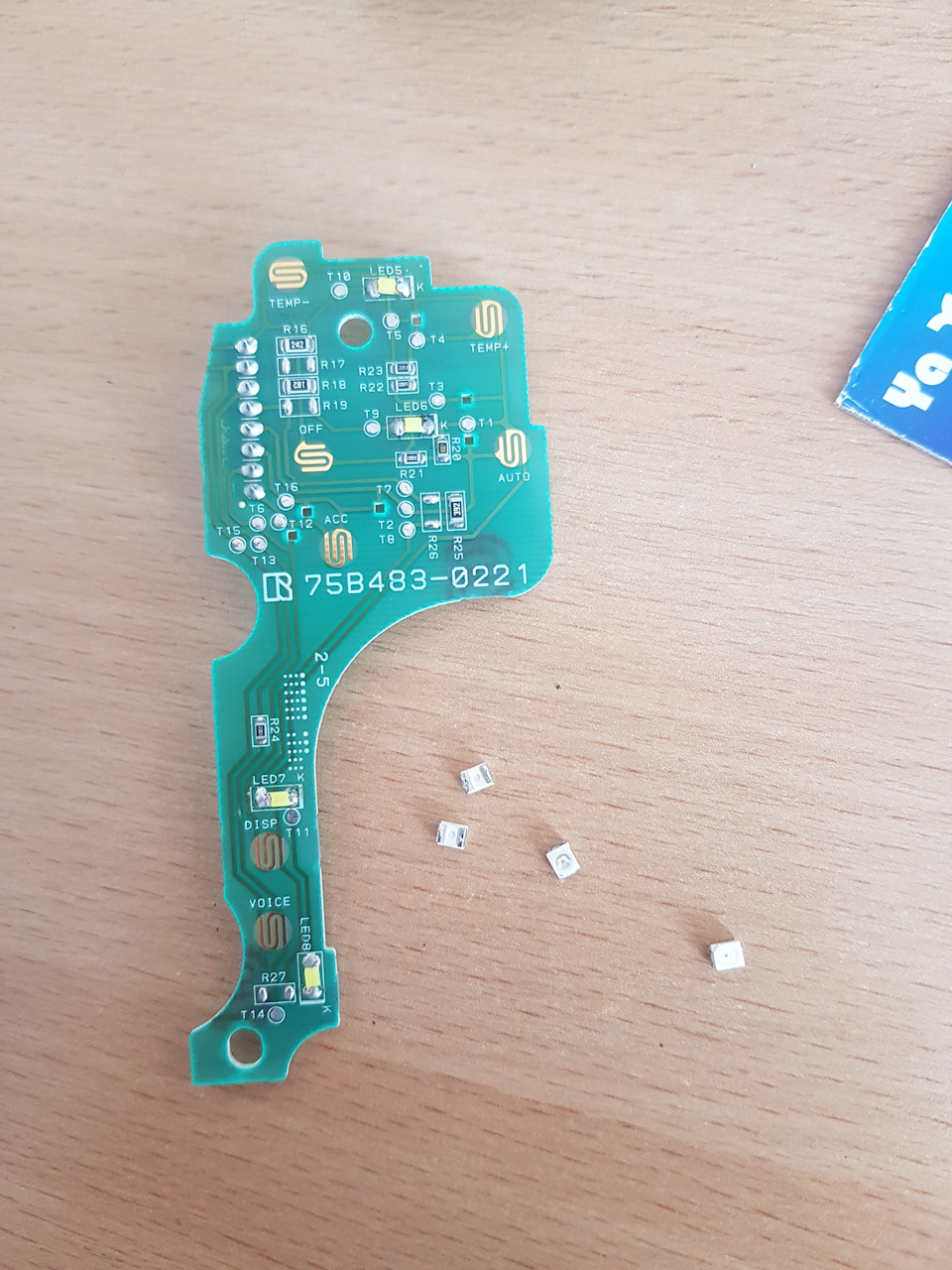 Пересвіт китайських кнопок 5