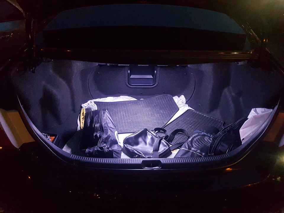 підсвічування багажника 3