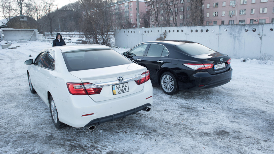 Toyota Camry 50 VS Toyota Camry 70 4