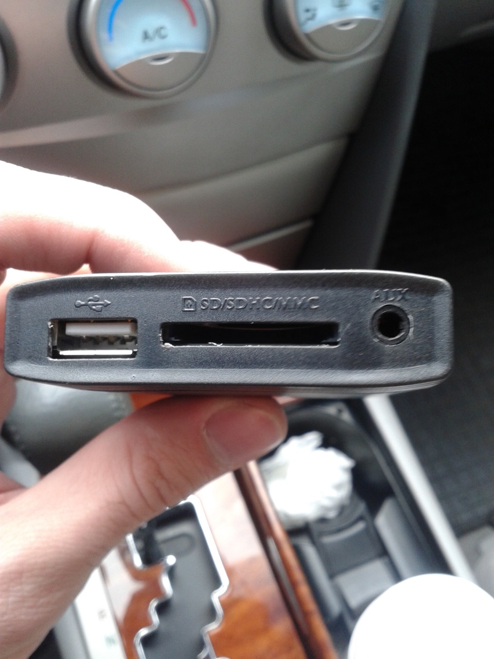 Емулятор USB в штатну магнітолу 5