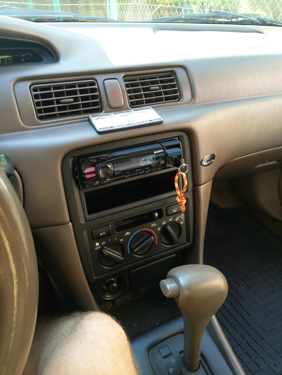Заміна штатної магнітоли Toyota 16814 2din на Sony dsx35u 1din 1