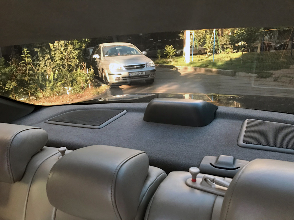 Interior 3