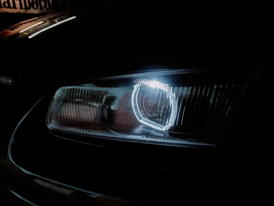 Нарешті поставив BI-LED 1