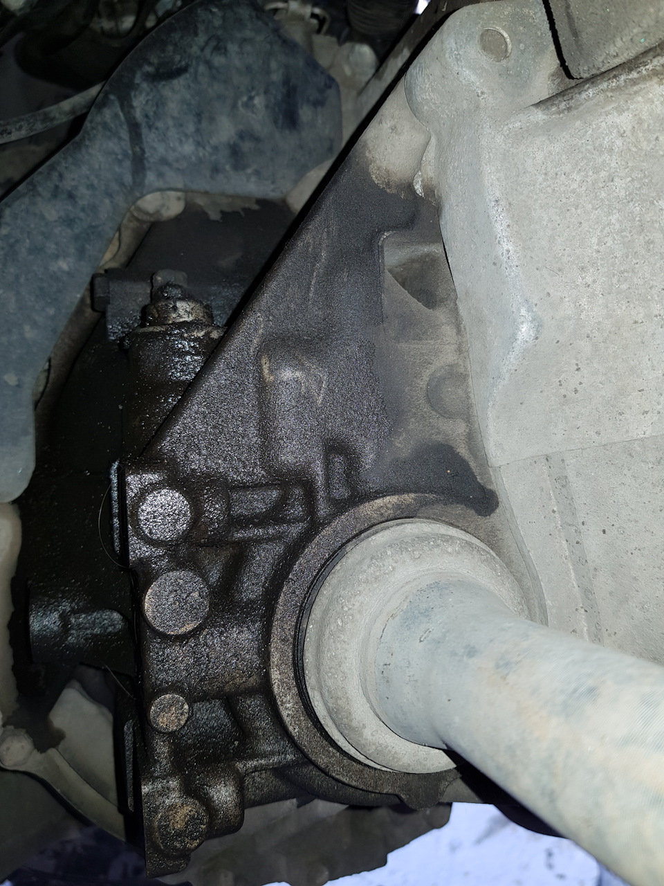 Camry 40 2.4 Потіє АКПП у верхній частині ззаду 9671124018 1