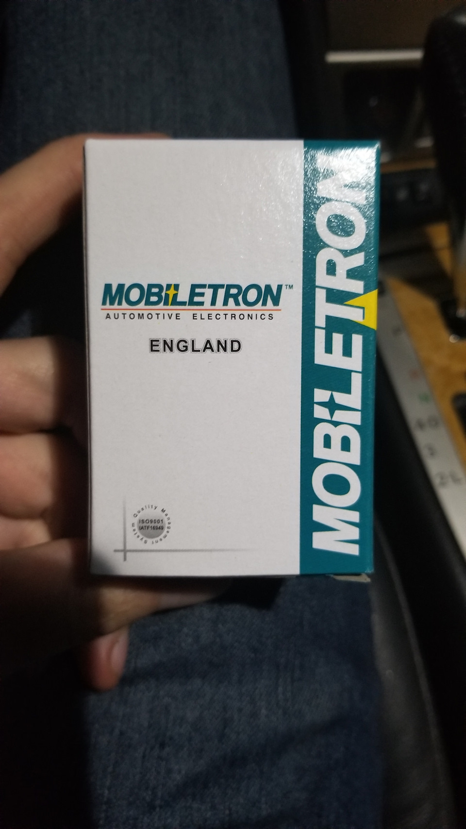 Camry 40 2.4 Реле генератора Mobiletron VR-H2005-85 1